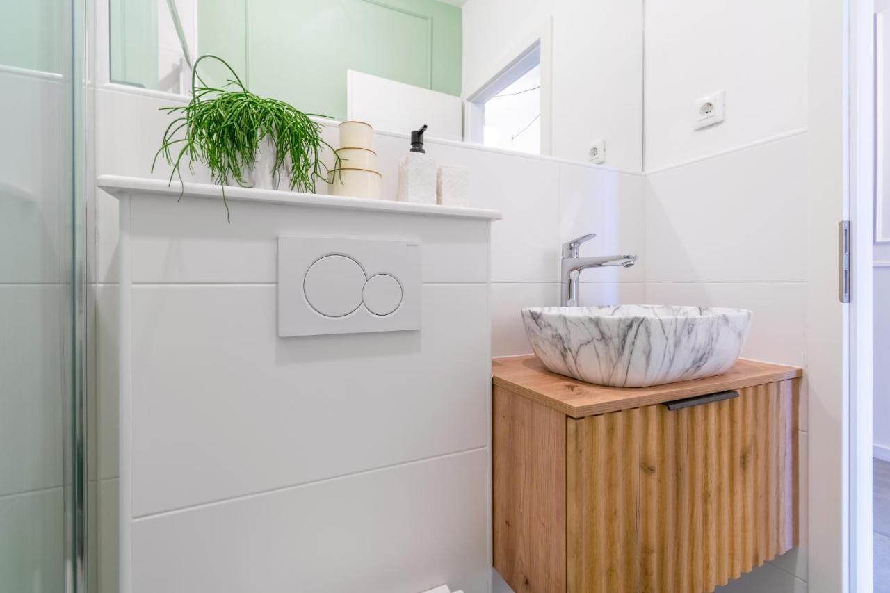 Studio Apartment Smile, Near Beach & Center, Free Parking, Balcony Makarská Exteriér fotografie